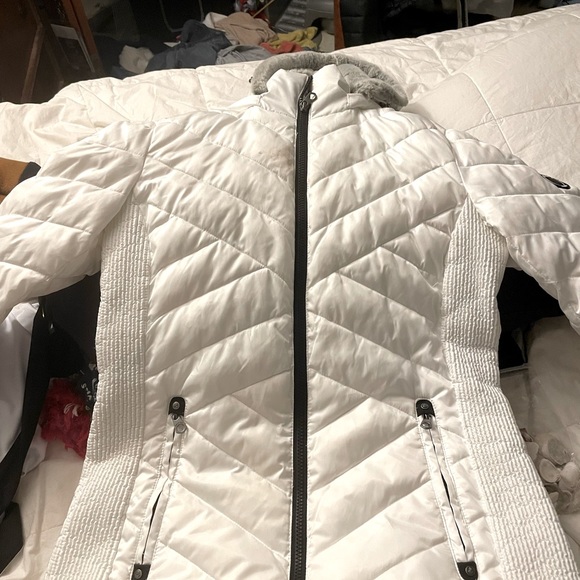 Nautica Jackets & Blazers - Nautica Puffy jacket with Furry Hood❌❌SOLD❌❌❌